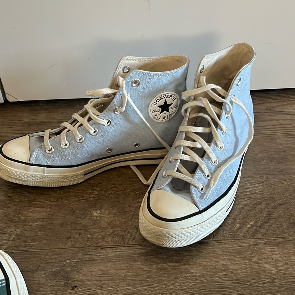 Women’s high top converse
